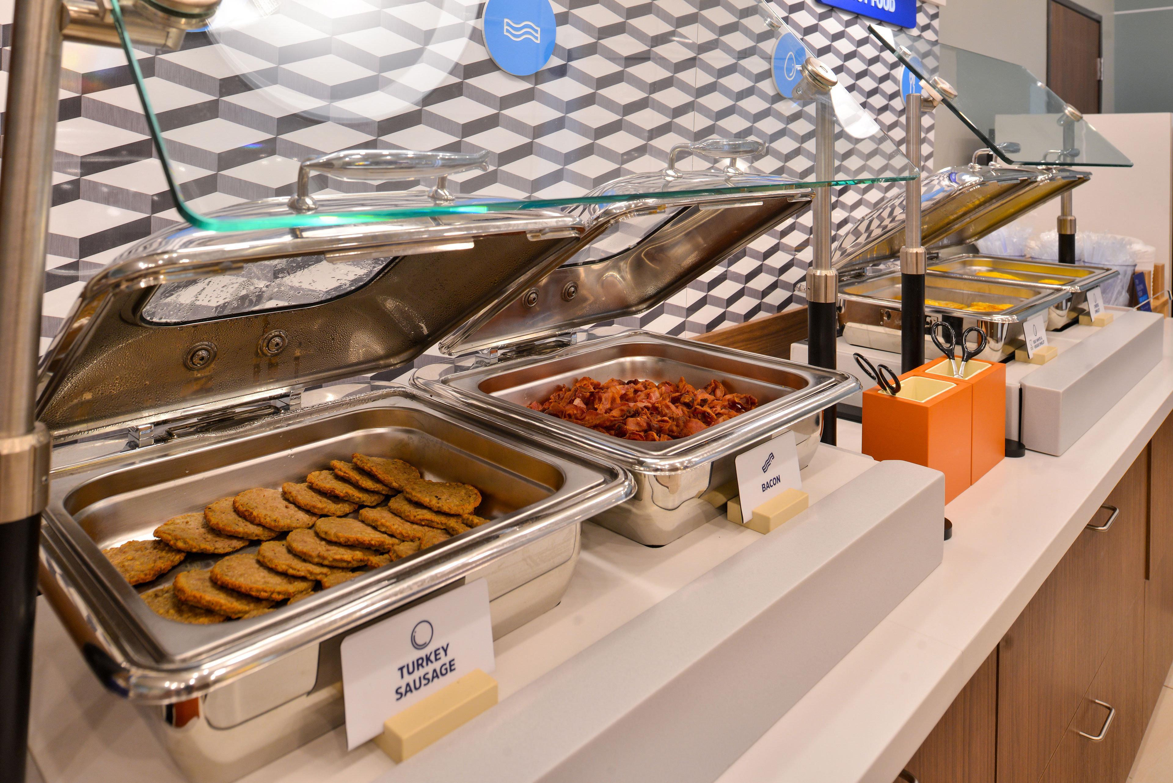 Holiday Inn Express Hotel & Suites Rochester By Ihg Bagian luar foto